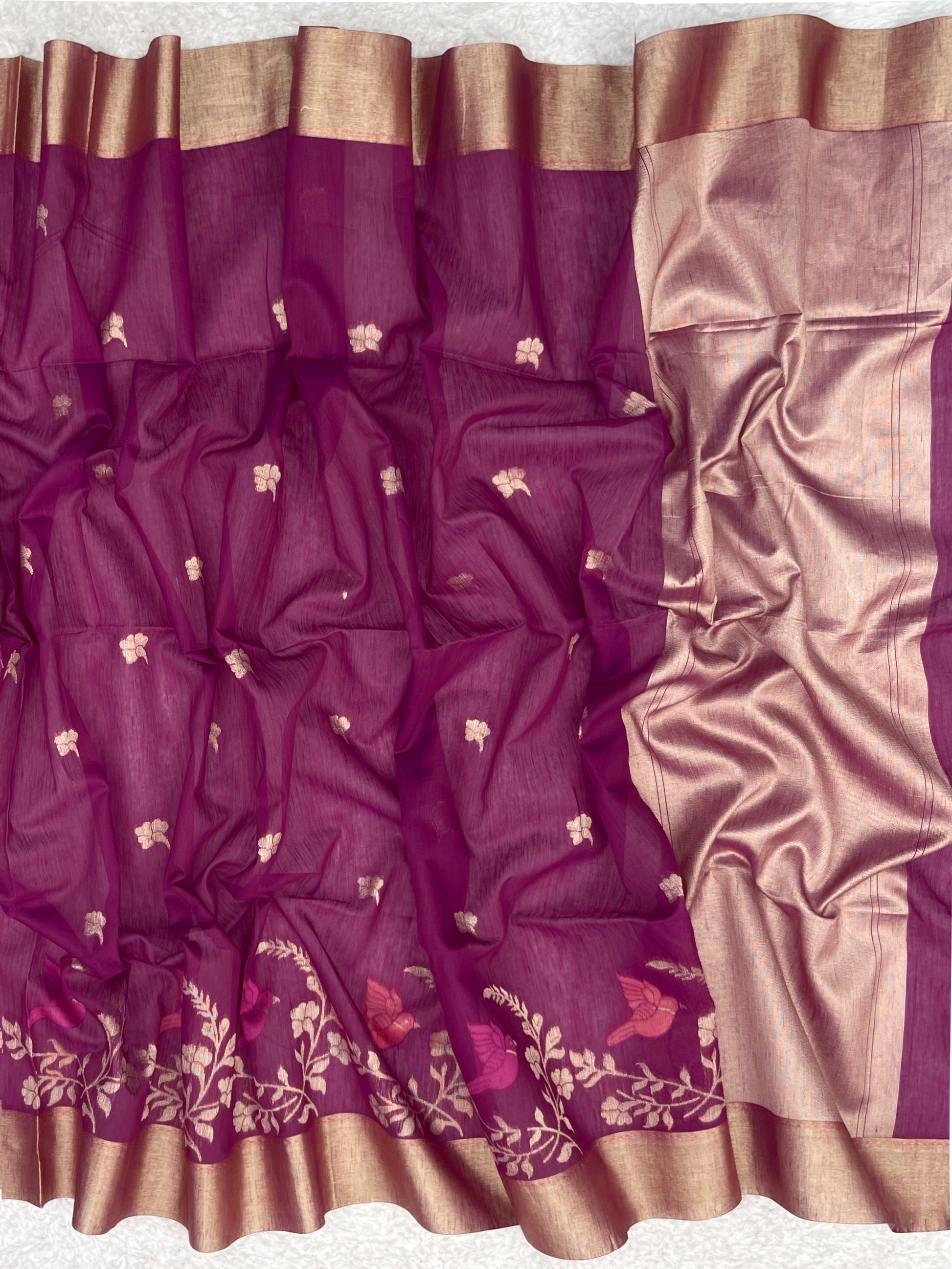 Elegant Purple Linen Silk Saree with Traditional Zari Border