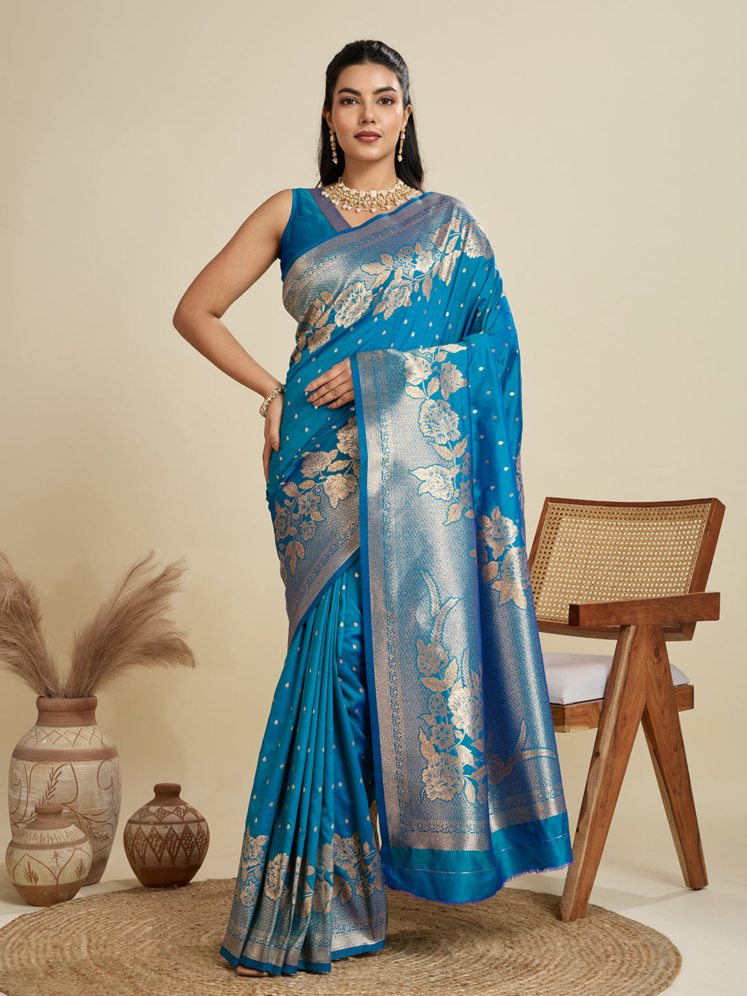 Blue color Kanjivaram Silk Designer Saree with Woven