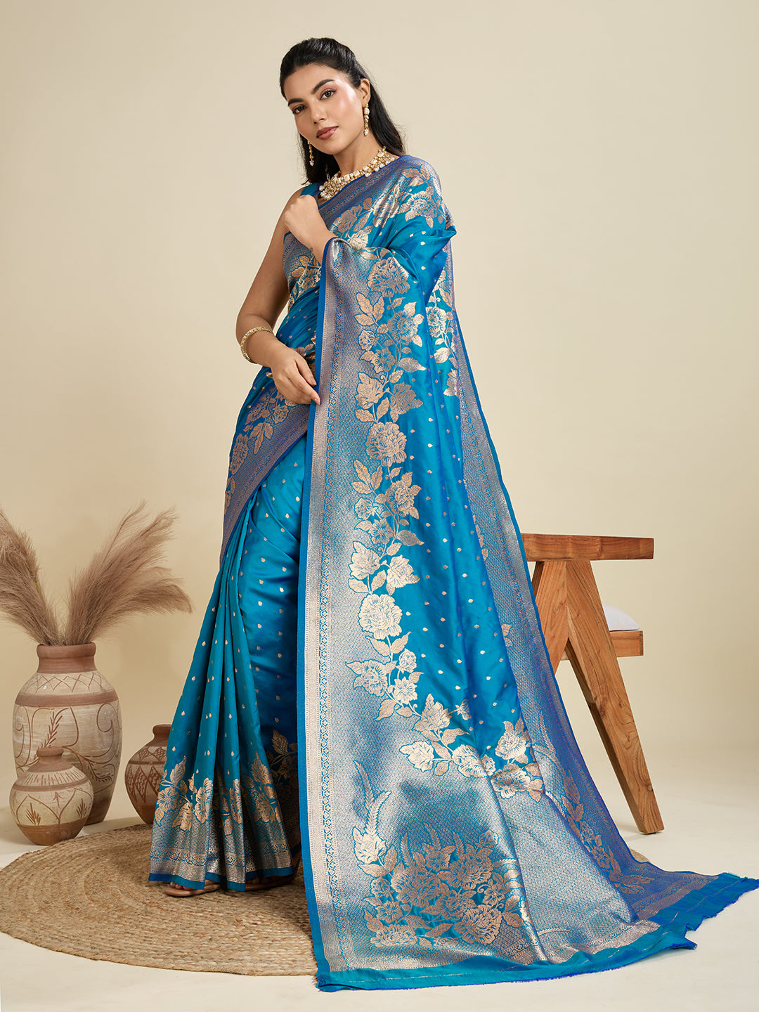 Blue color Kanjivaram Silk Designer Saree with Woven