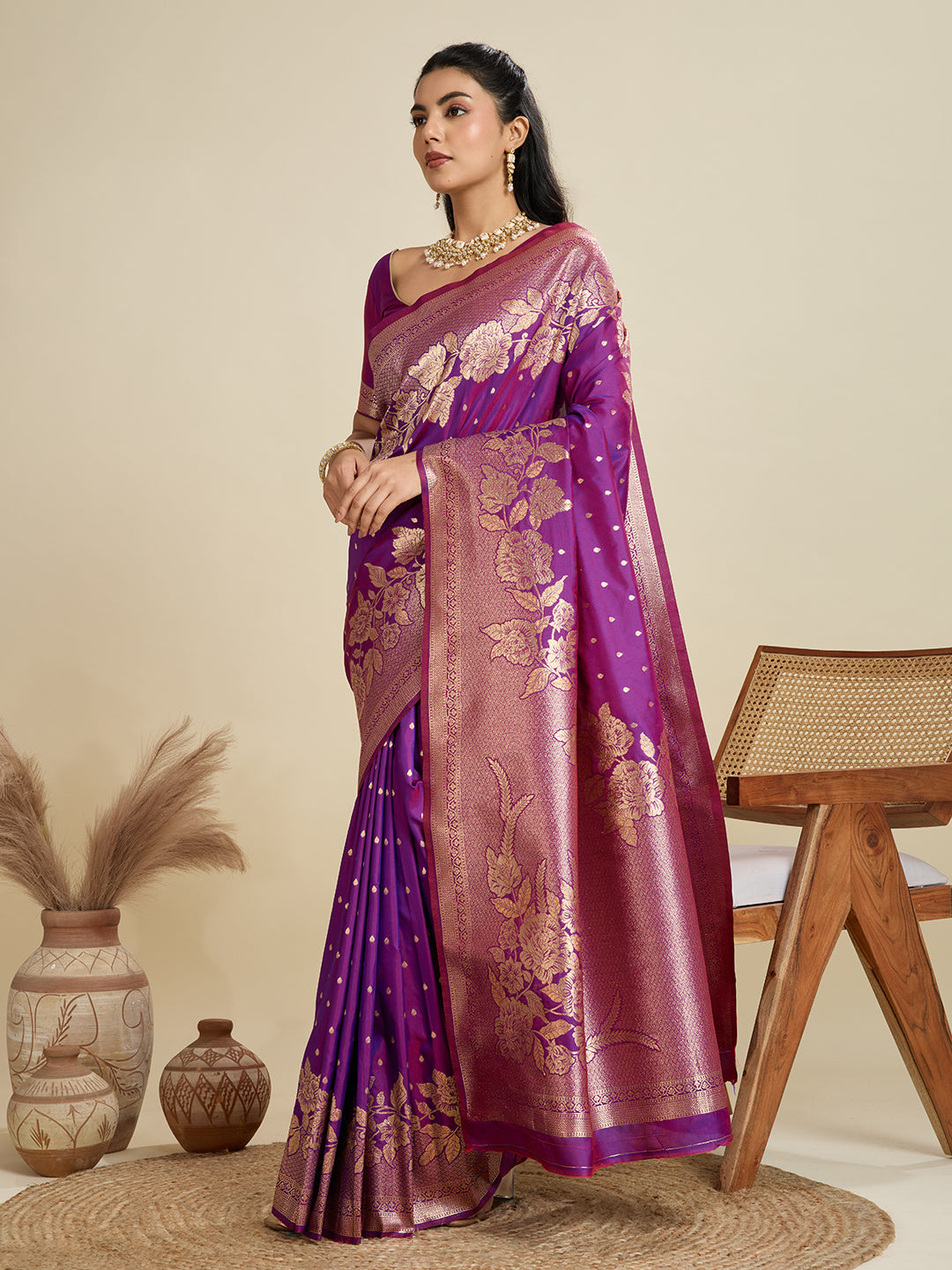 Violet color Woven Kanjivaram Silk Traditional Saree