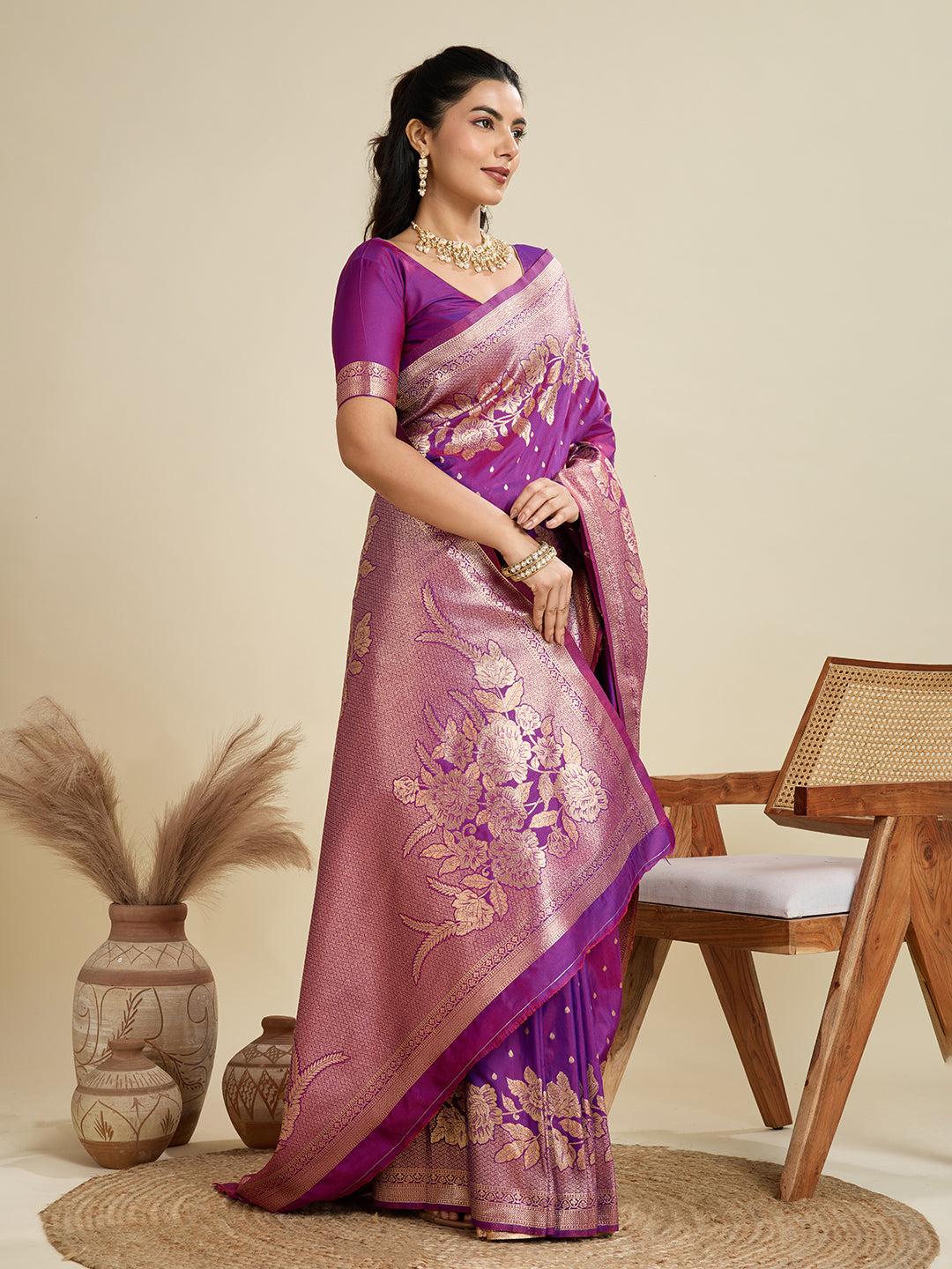 Violet color Woven Kanjivaram Silk Traditional Saree