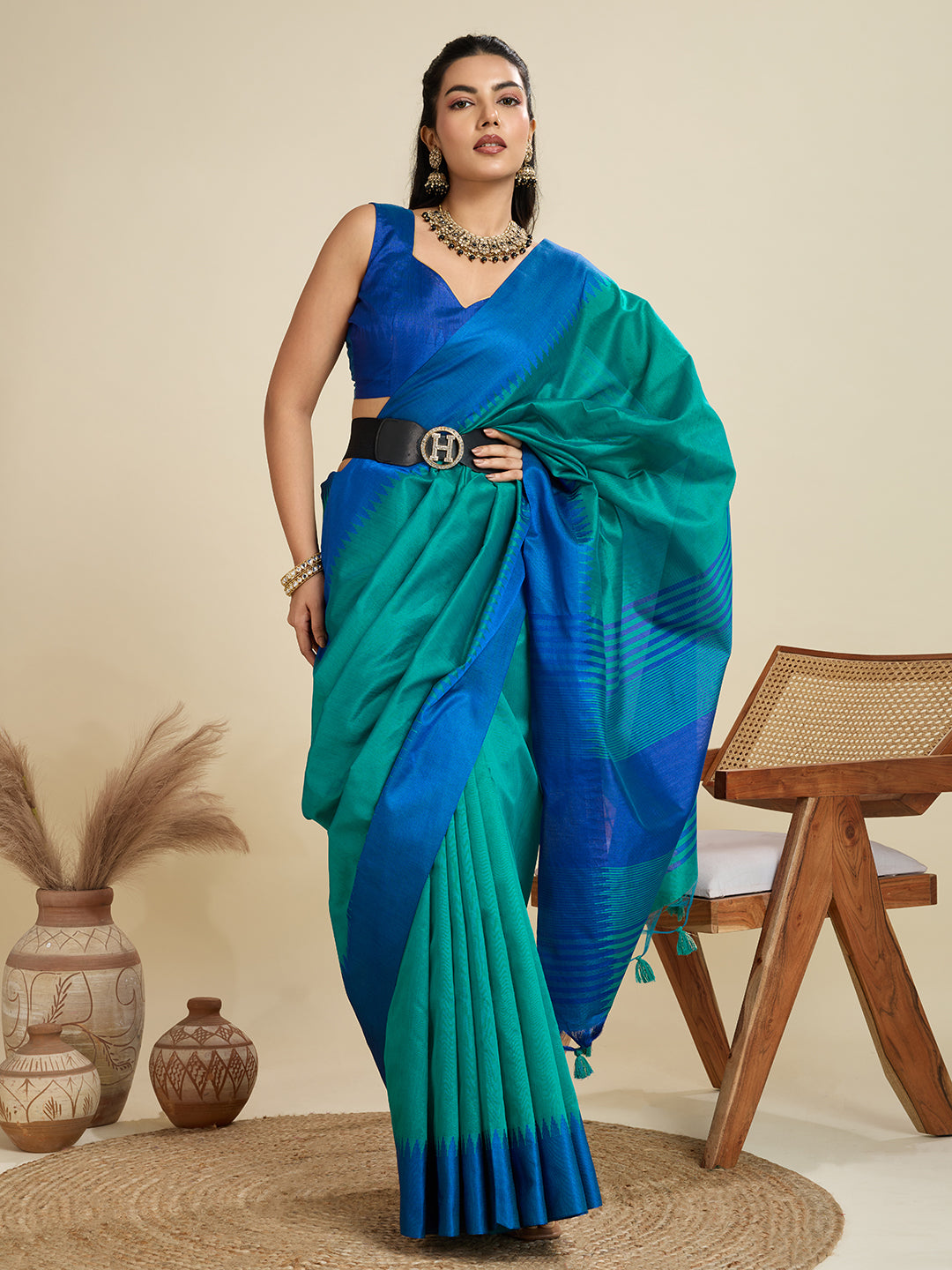 Firozi Raw Silk Thread Woven Saree with Contrast Border
