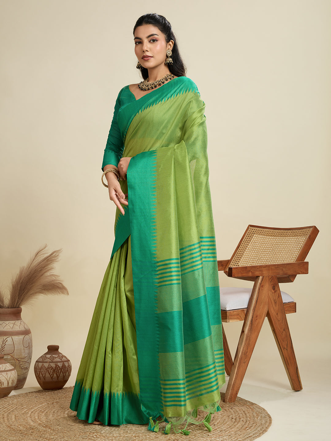 Timeless Green Saree - Perfect for Any Celebration