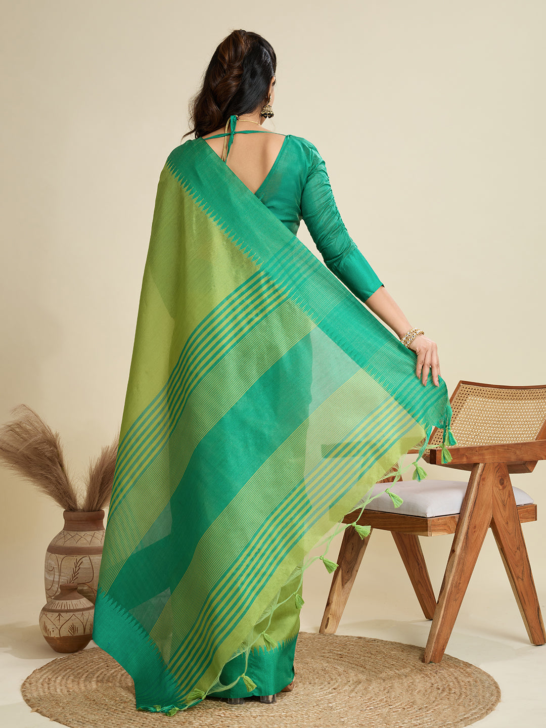Timeless Green Saree - Perfect for Any Celebration