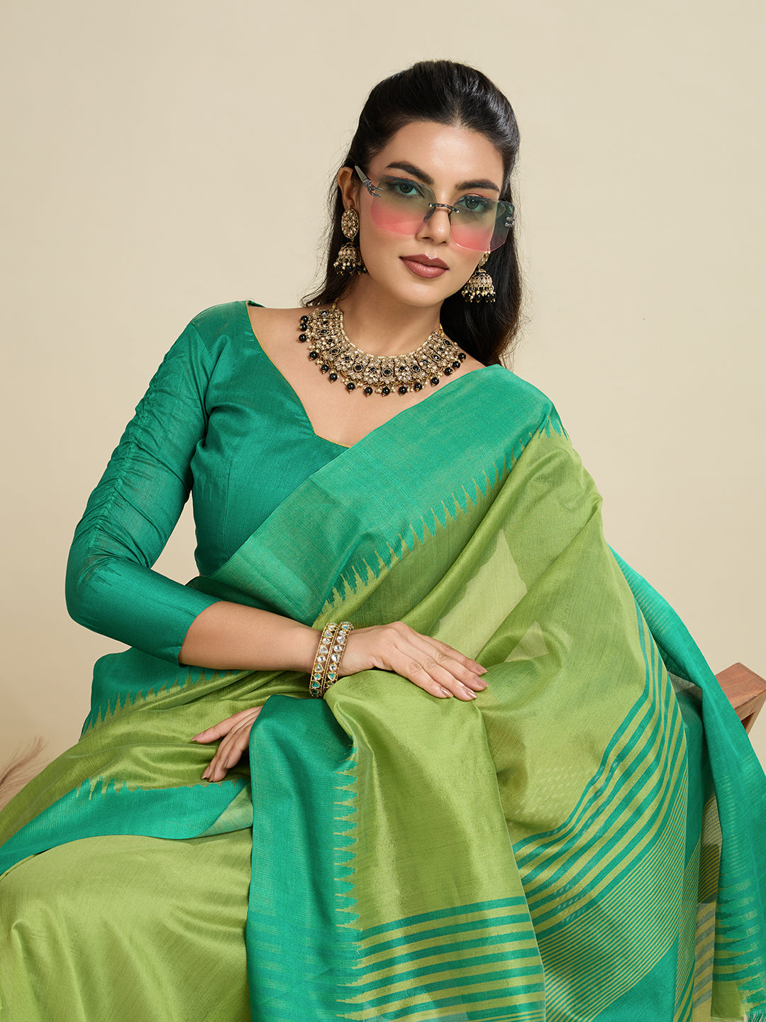 Timeless Green Saree - Perfect for Any Celebration