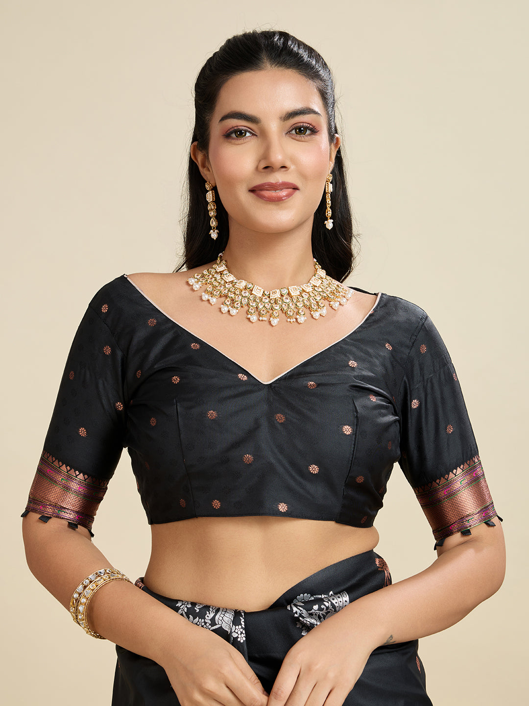 Black Banarasi Silk Saree with Zari Weaving & Paithani Pallu