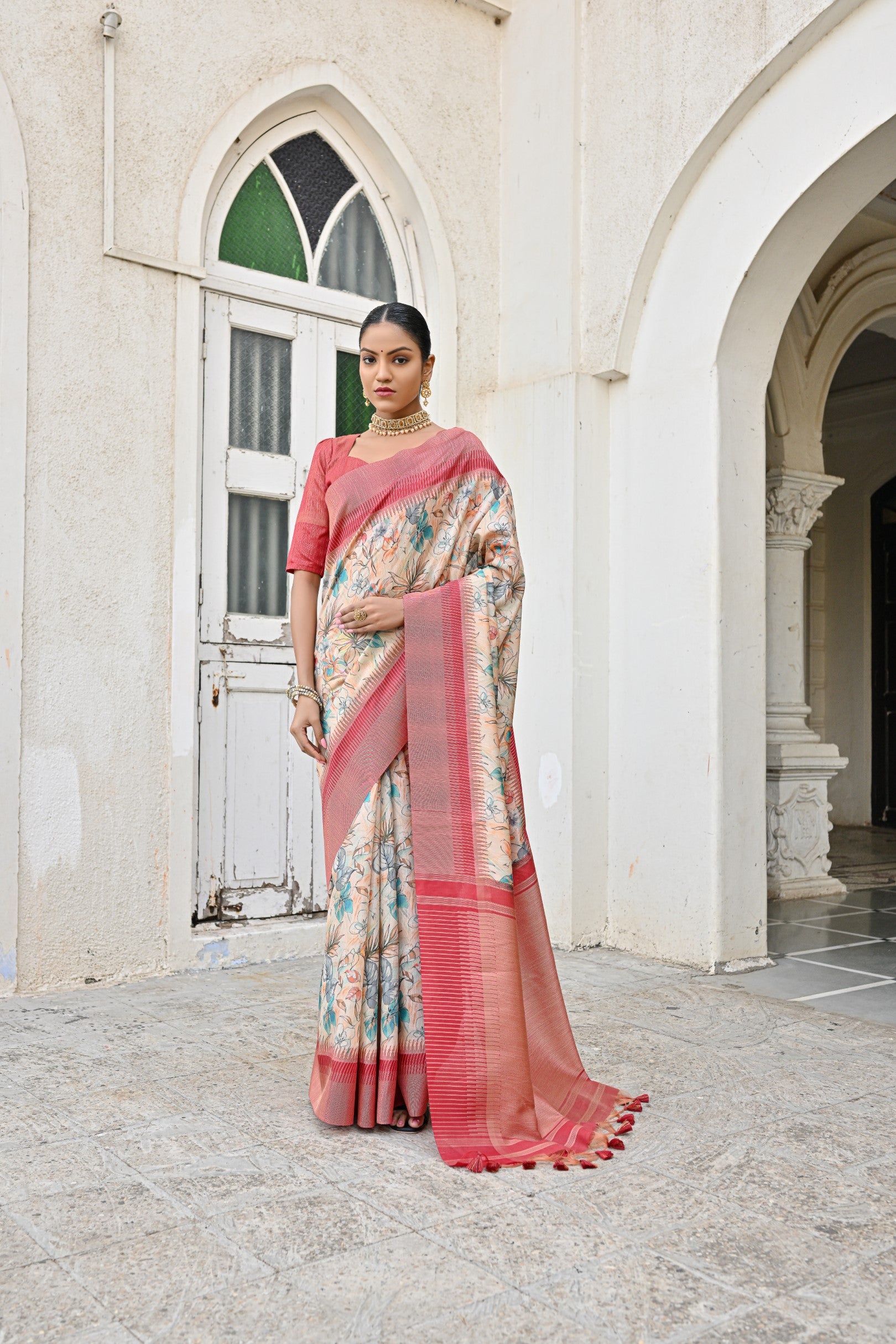 silk saree with contrast zari woven Bomkai Temple Border