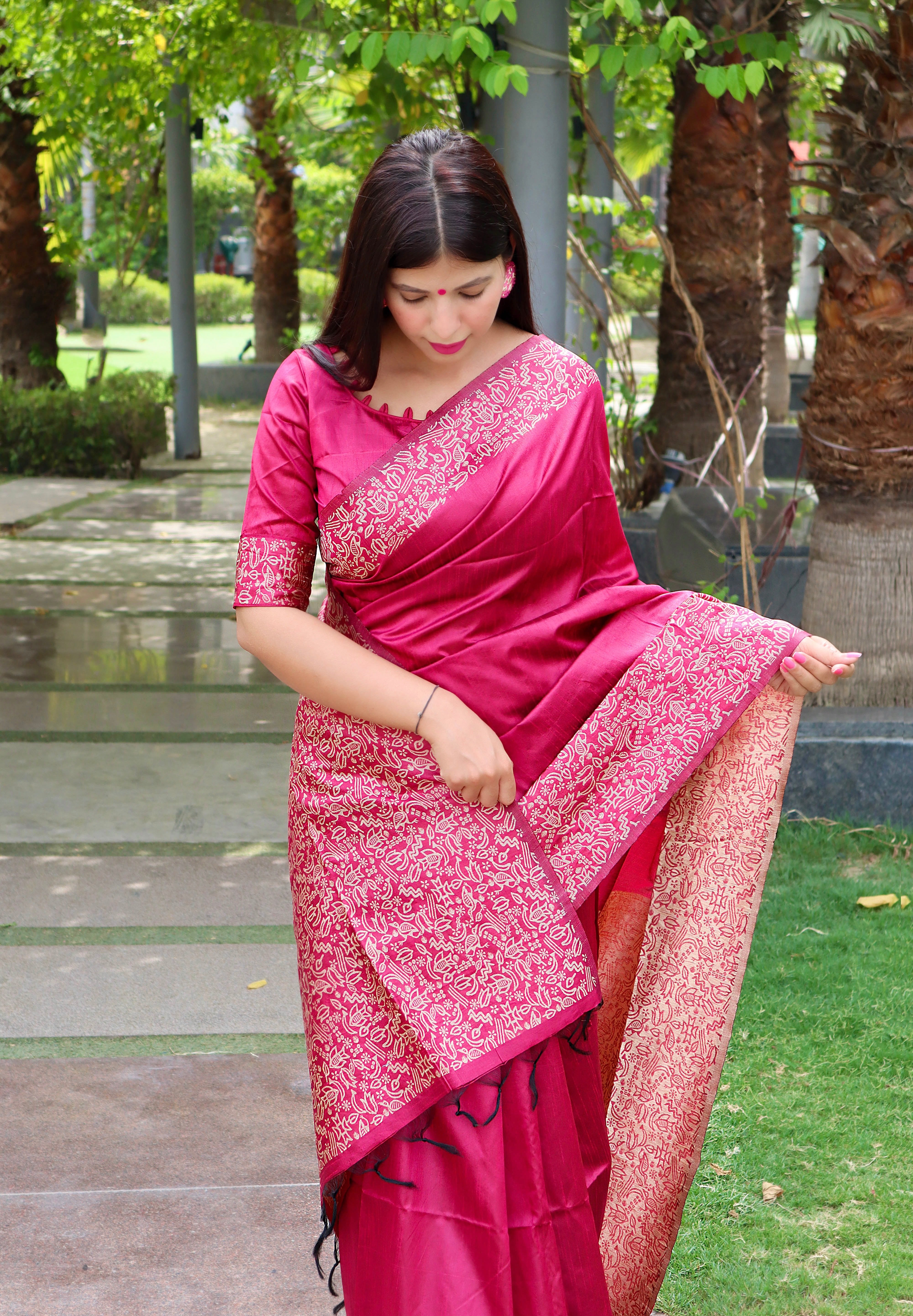 Traditional Handloom Pink Silk Saree with Rich Weaving