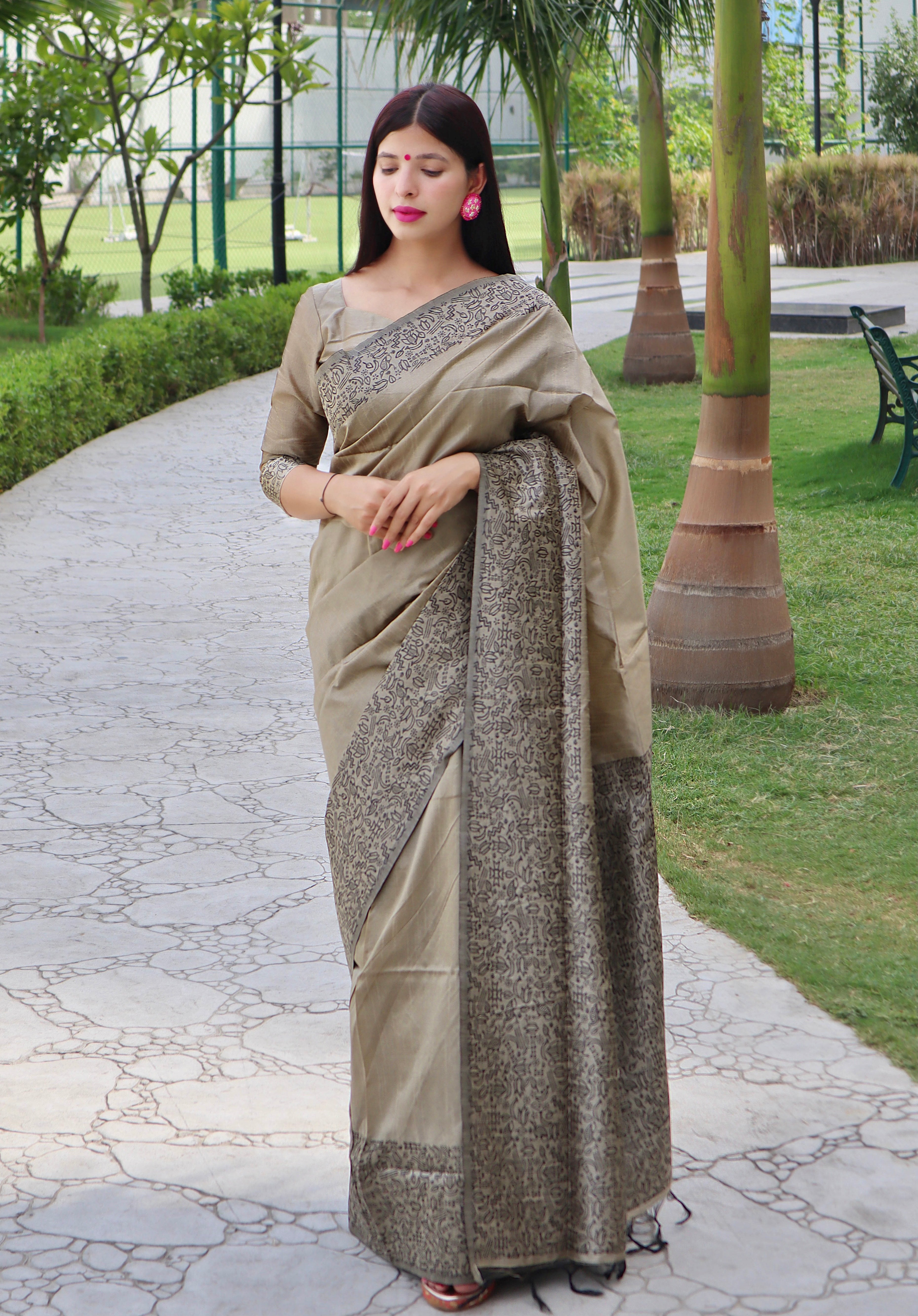 Designer Jacquard Silk Saree with Rich Pallu - Unstitched Blouse Piece